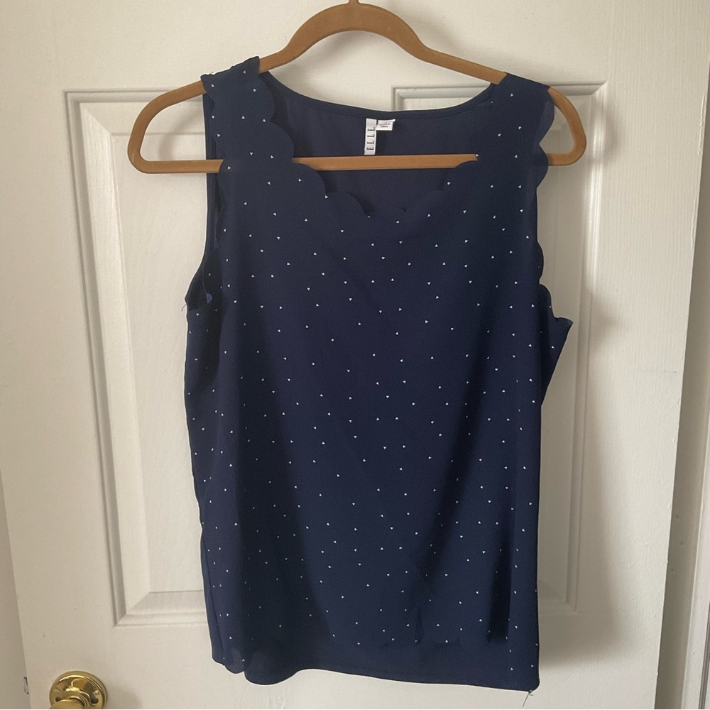 ELLE Sleeveless Shell Blouse, Size Medium